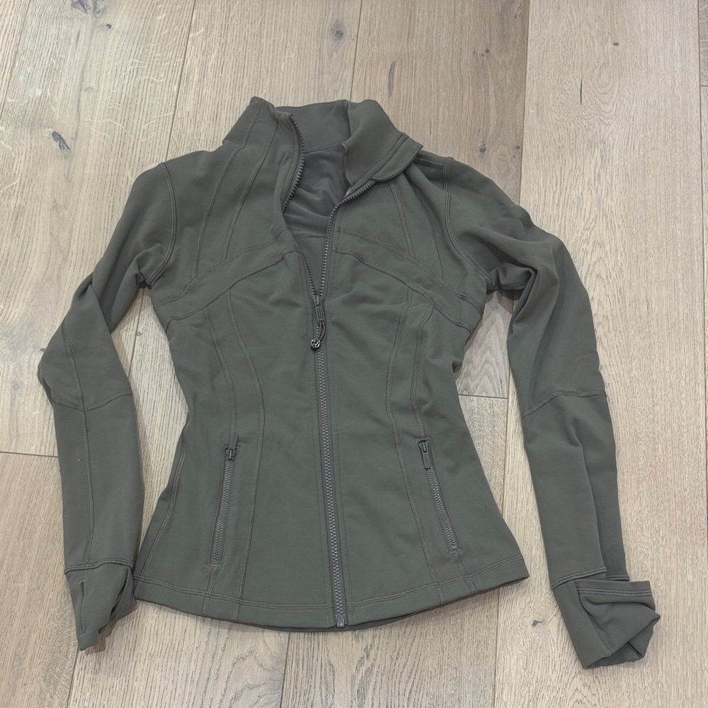Lululemon Women's Olive Green define Jacket